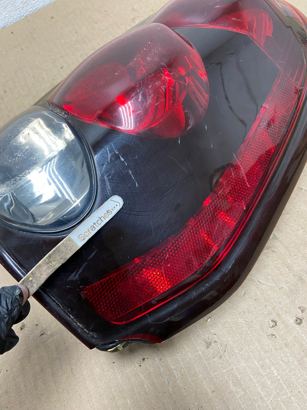2002 to 2009 Chevrolet Trailblazer Right Passenger Rh Side Tail Light AG7988 LK3