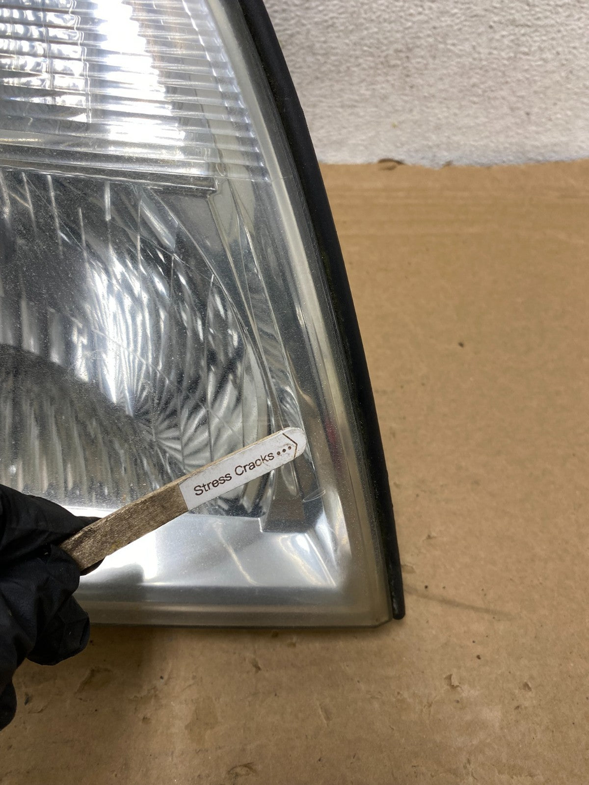 2006-2010 Mercury Mountaineer Right Passenger Rh Side Halogen Headlight AH82683