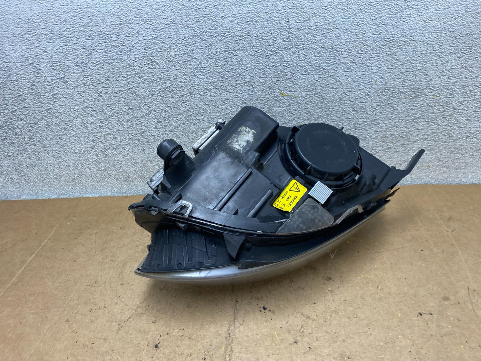 Xenon HID 2006 2010 Mercedes W251 R-Class Left Driver LH Headlight  OEM X7233 GD5