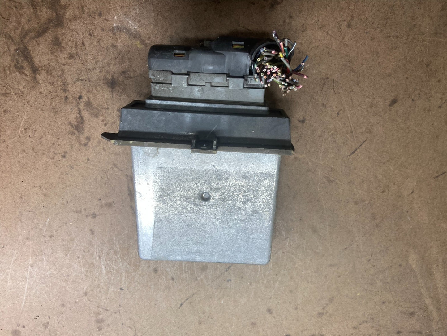 2000 Ford Van E150 E250 4.2L Engine Control Module 1C2F-12A650-CD j5383 DG1