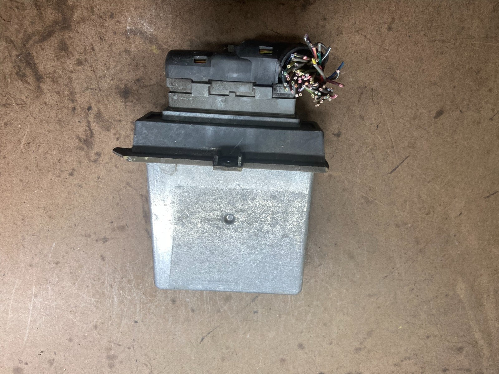 2000 Ford Van E150 E250 4.2L Engine Control Module 1C2F-12A650-CD j5383 DG1