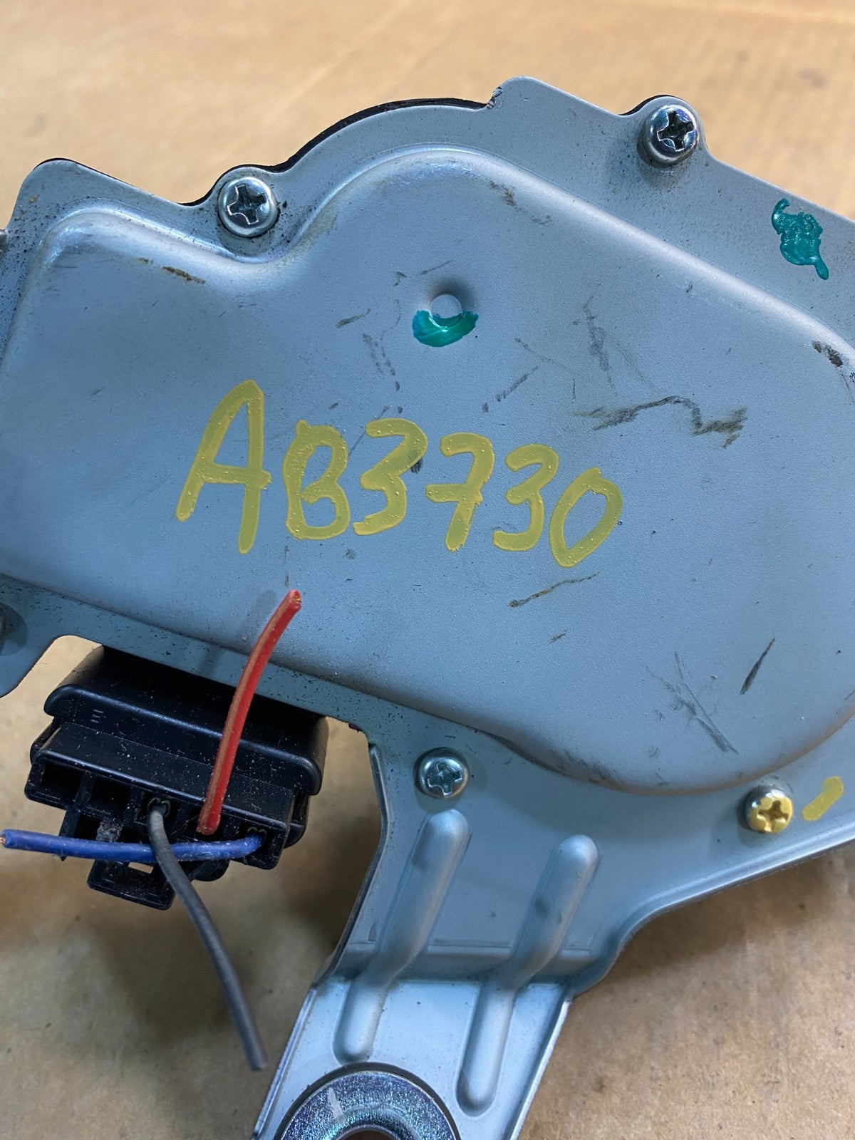 2010 to 2016 Cadillac SRX Rear Windshield Washer Wiper Motor AB3730 DG7
