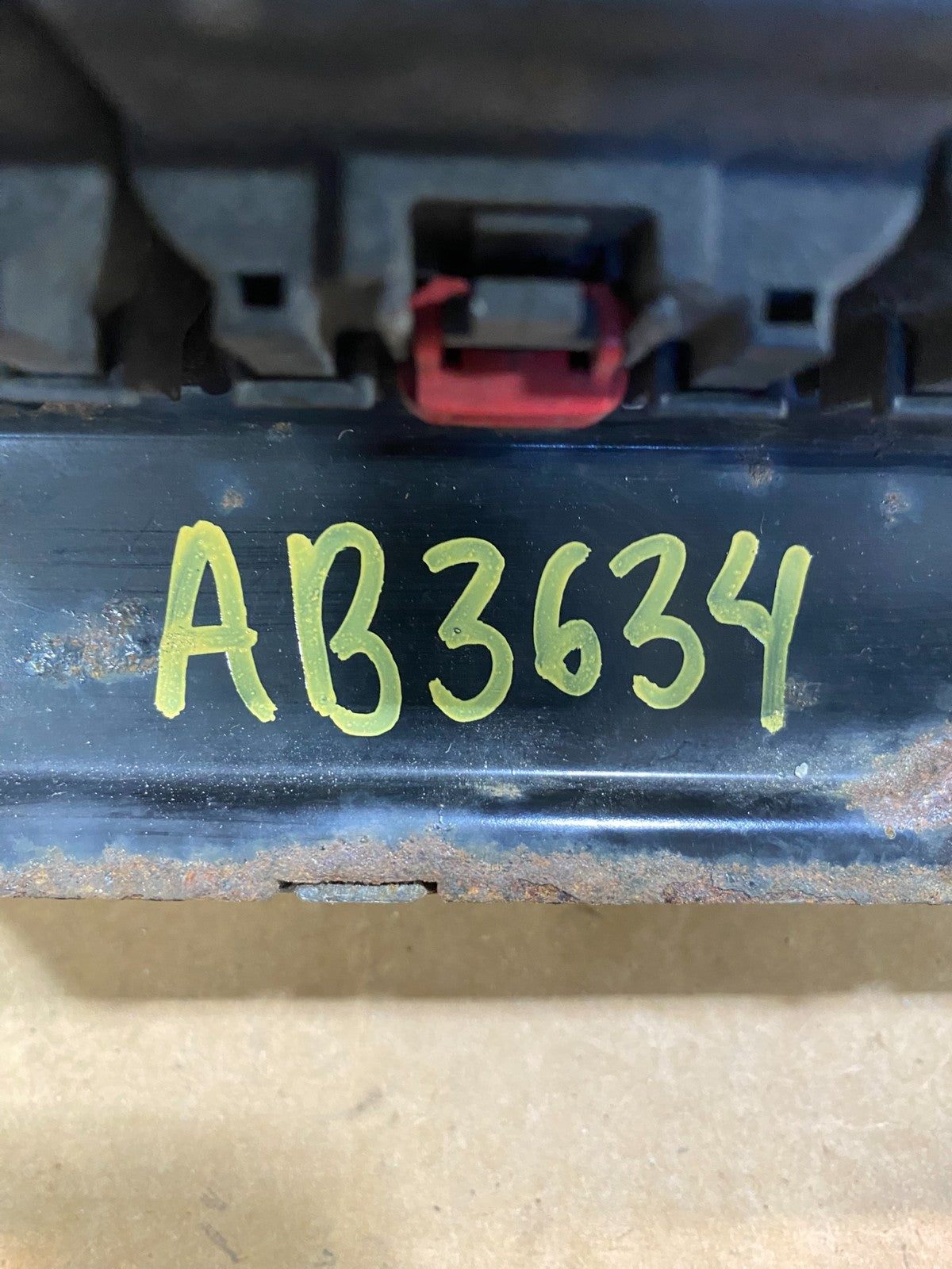 2010 Dodge Caravan Town & Country  Engine Control p68050410ae ab3634 DG4