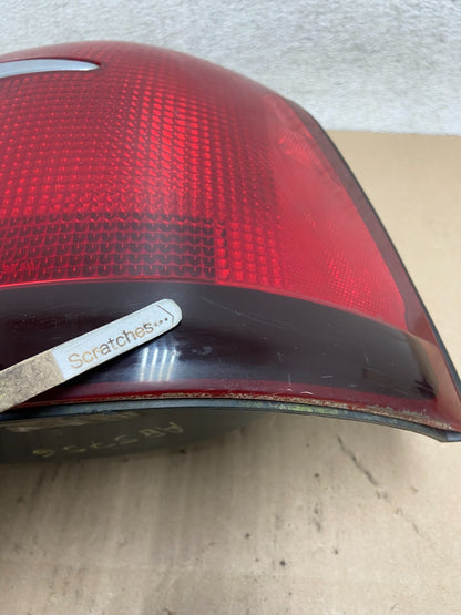 1998 to 2002 Mercury Grand Marquis Right Passenger Rh Side Tail Light AG5756 DW3