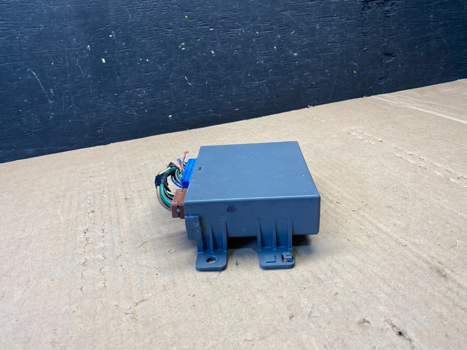2005 - 2007 Honda Odyssey Rear Left Driver Sliding Door Module M1495 DG2
