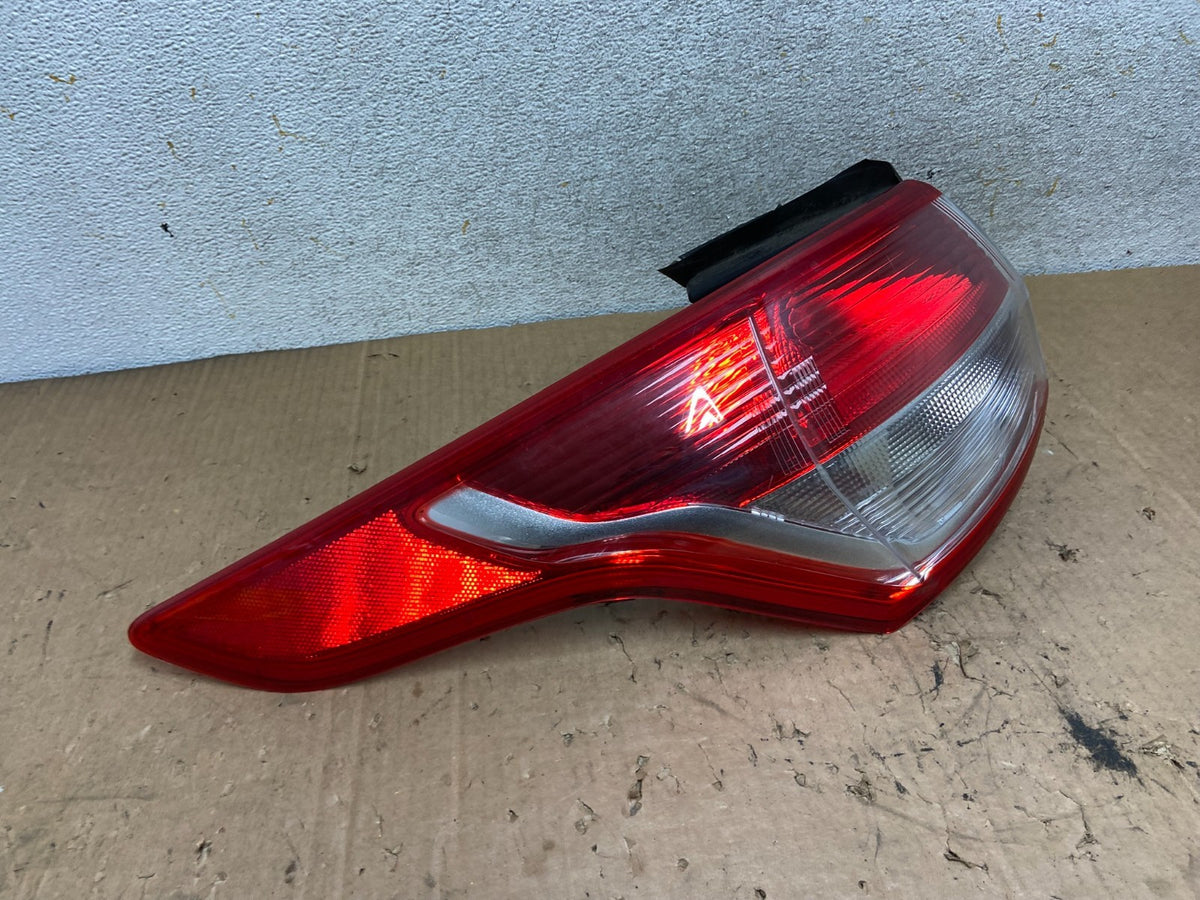 2013 to 2016 Ford Escape Left Driver LH Side Tail Light AI9279 LK2