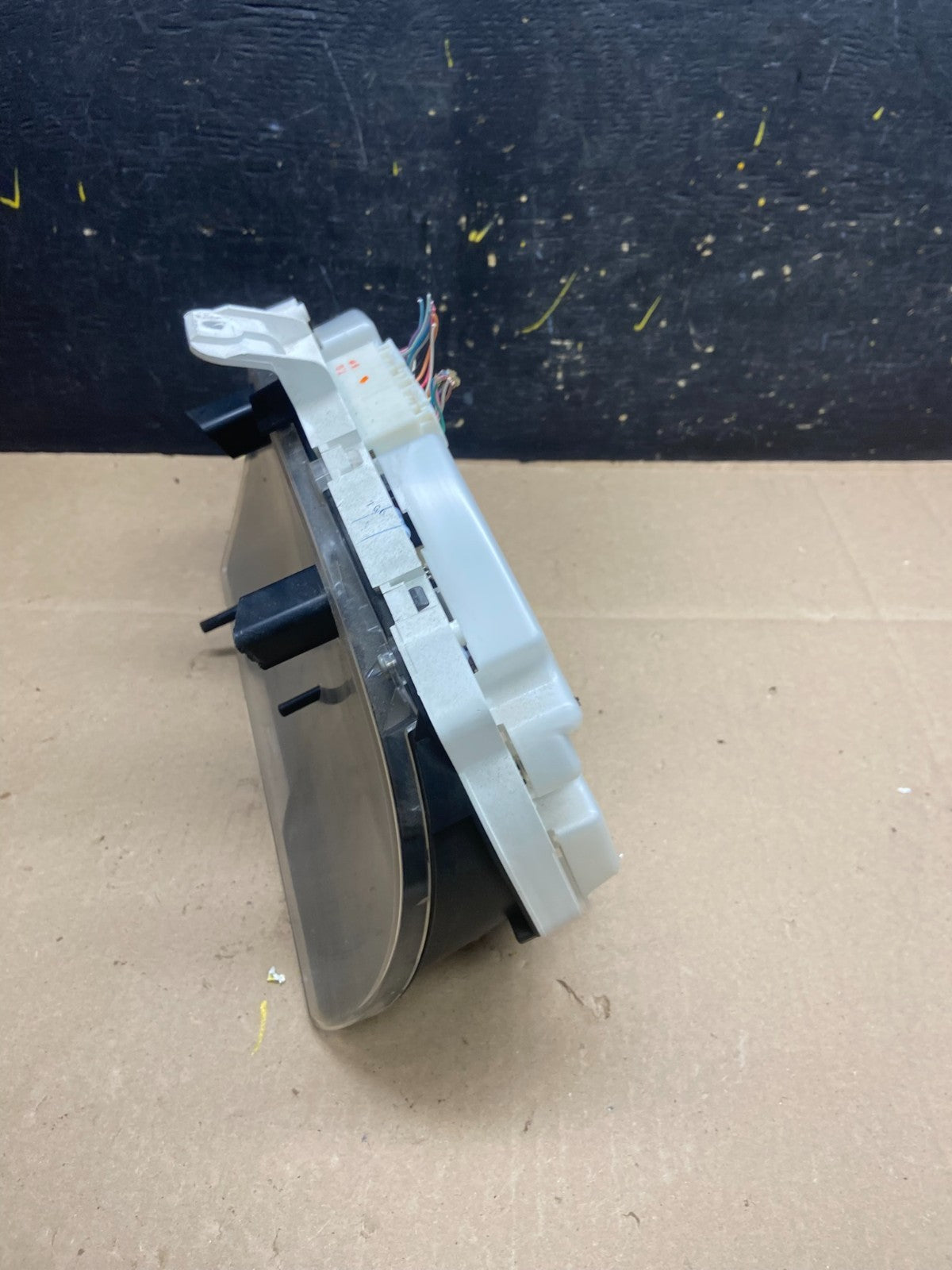 2004 to 2007 Toyota Highlander Speedometer Insrument Gauge Cluster T9183 DG2
