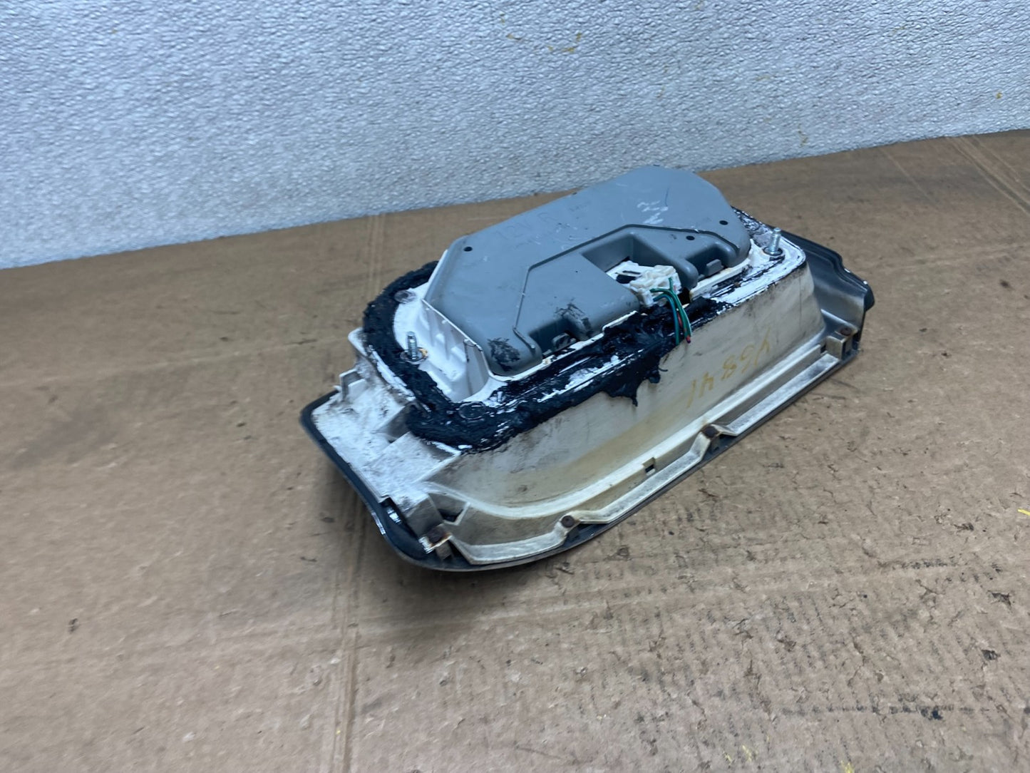 1992 to 1993 Mitsubishi Galant Right Passenger RH Side Tail Light y6841 DG6