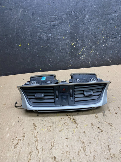 2013 to 2015 Nissan Sentra Air Vents Top Dash Center W/Hazzard Switch U5618 DG0