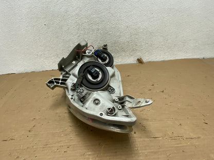 2003 to 2008 Toyota Matrix Right Passenger RH Side Halogen Headlight AG8300 DW6