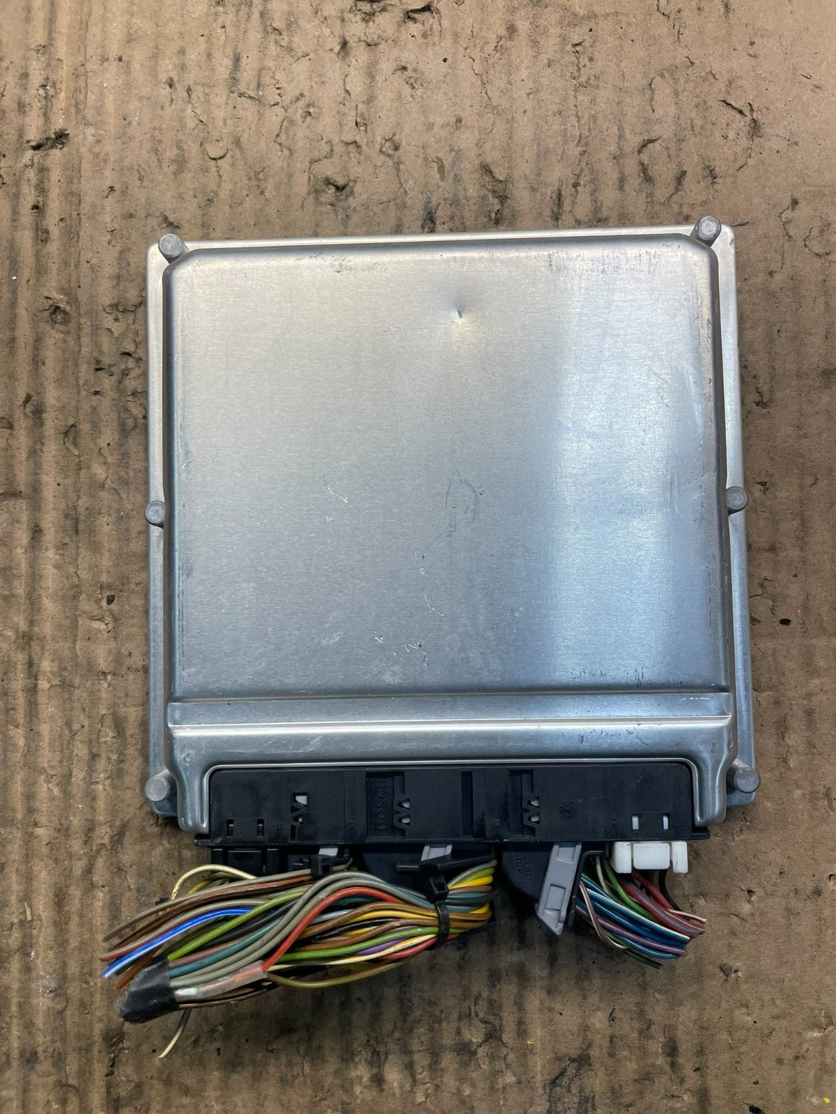 1999 to 2005 Mercedes E320 CLK320 Engine Control Unit ECU Module S4861 DG2