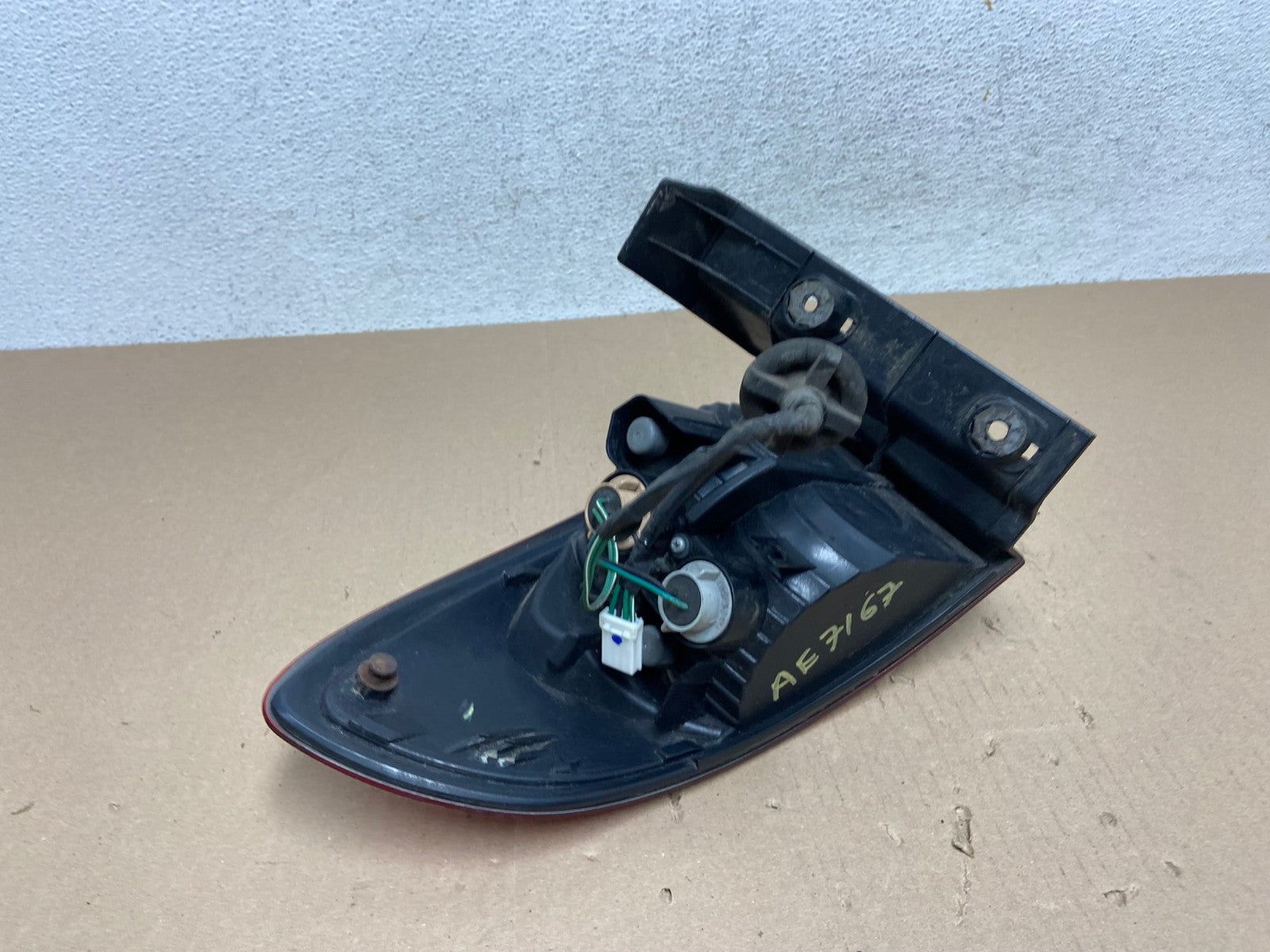 2006-2007 Subaru Tribeca B9 Right Passenger Rh Side Tail Light AE7167 LK4