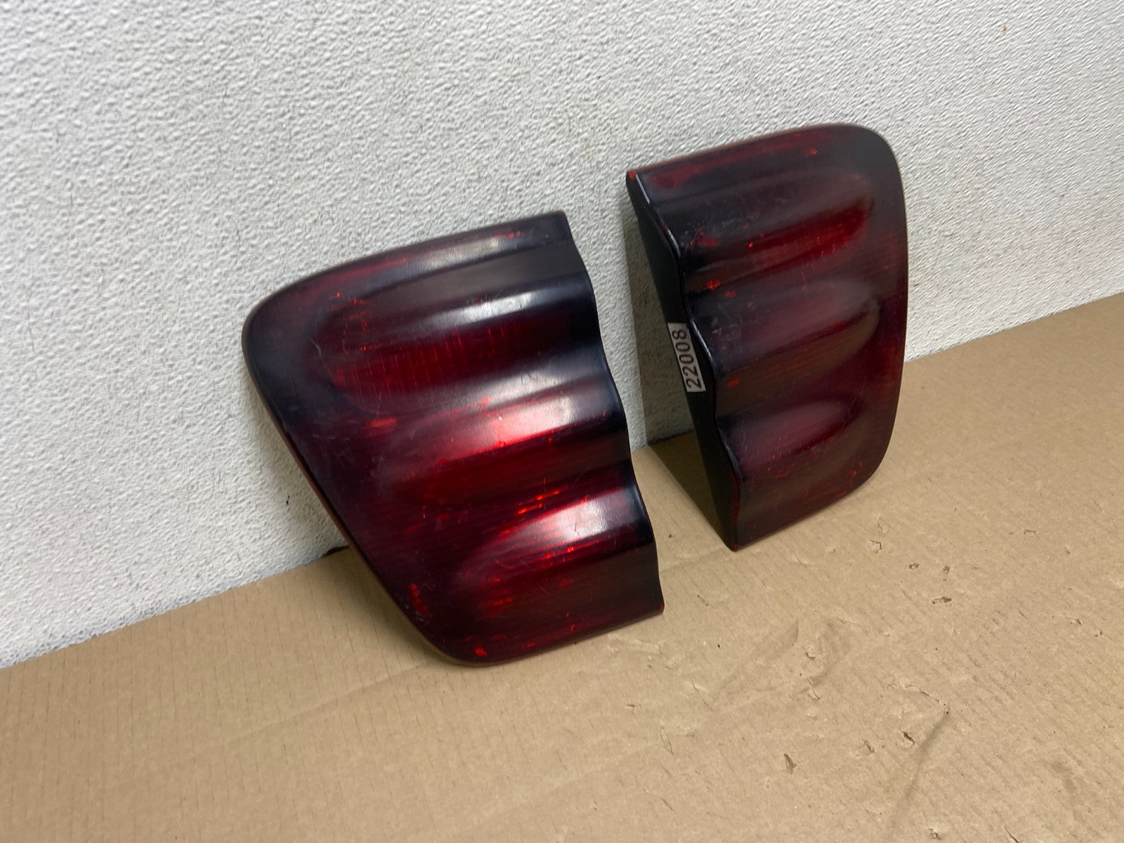 2001- 2004 Toyota Sequoia Left+Right Side Tail lights Inner AG5856 DW2