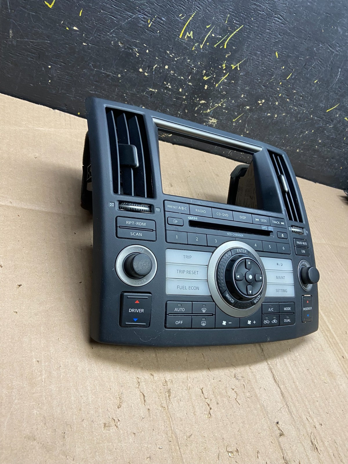2006 - 2008 Infiniti FFX35 FX45 Radio Climate Control Panel Bezel aa4900 DG2
