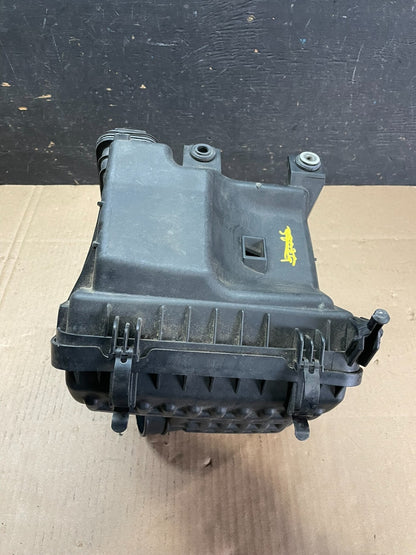 2012 to 2017 Hyundai Azera Air Intake Cleaner Box M9022 OEM DG4