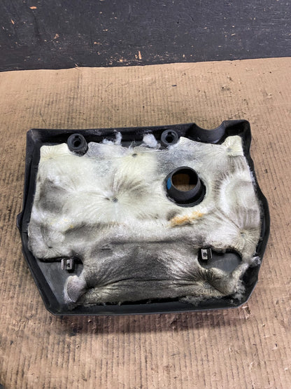 2004 to 2009 Mazda 3 DOHC 16 VALVE Engine Shield Top Cover O0976 PS5