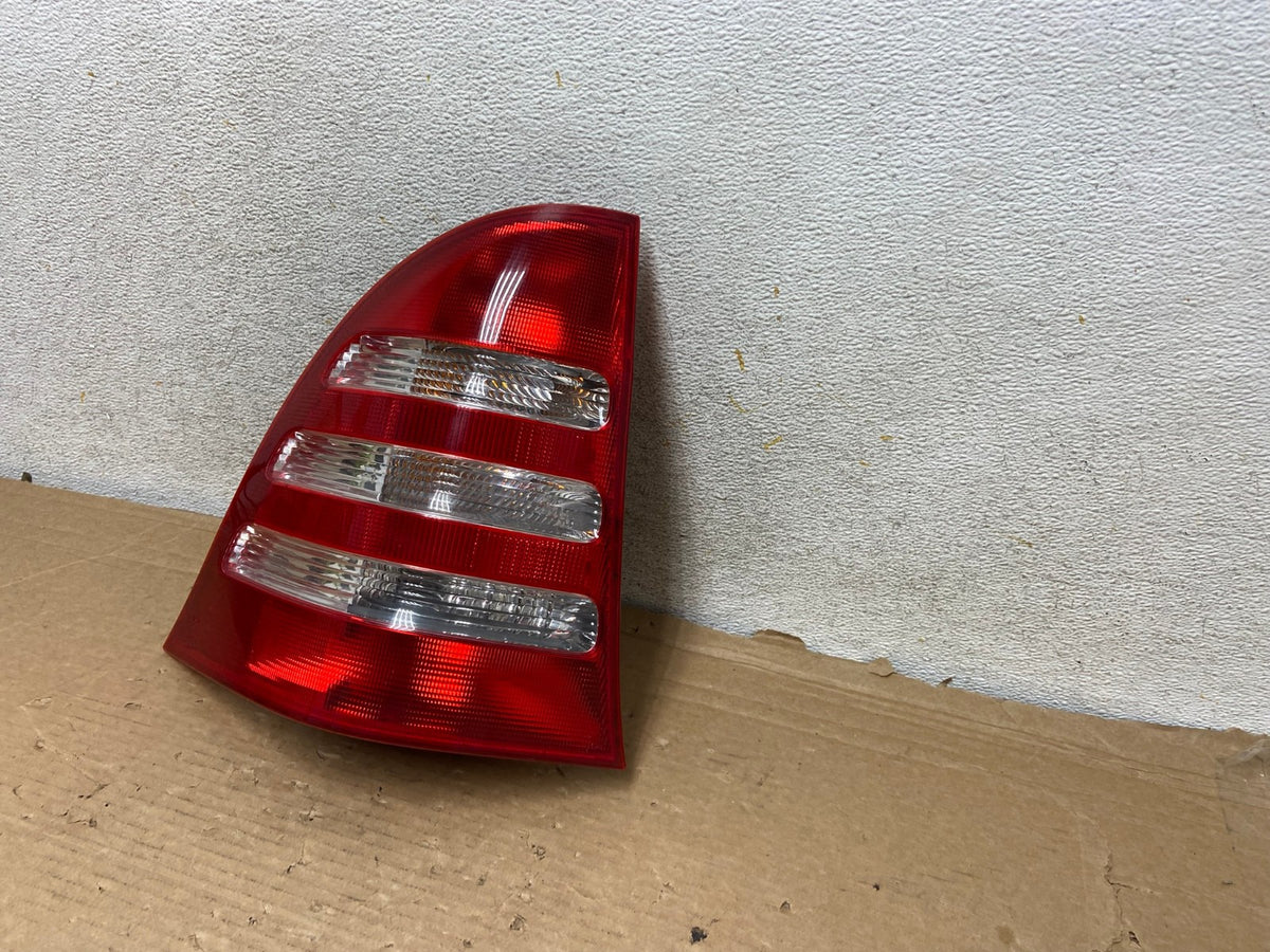 2003 to 2004 Mercedes W203 C-Class Left Driver LH Tail Light AH8541 LK2