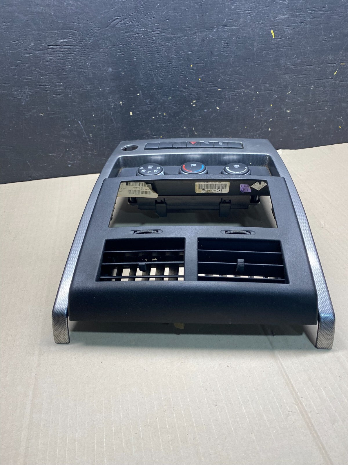 2008 to 2012 Jeep Liberty Dash Climate Temperature Control Radio Bezel o1576 DG3