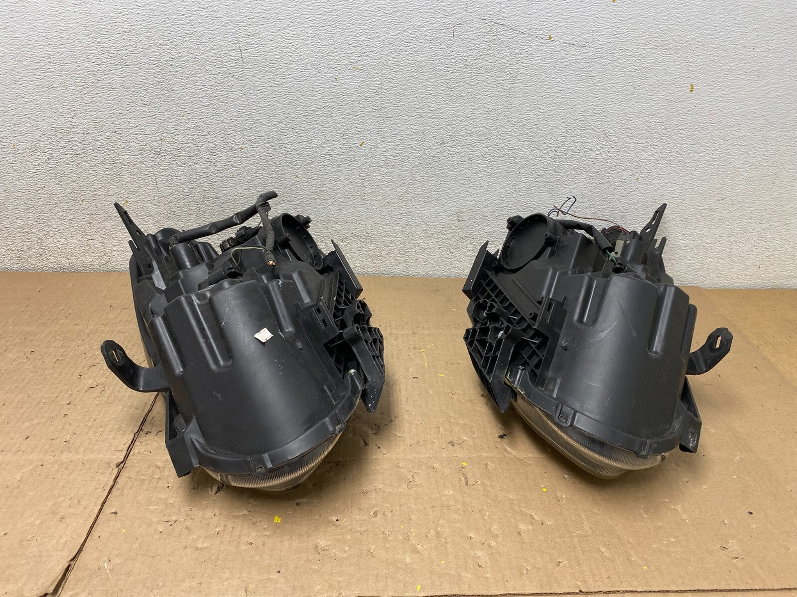 2009-2013 Nissan Rogue Left+Right Side Set Black Halogen Headlights M4979 DW7