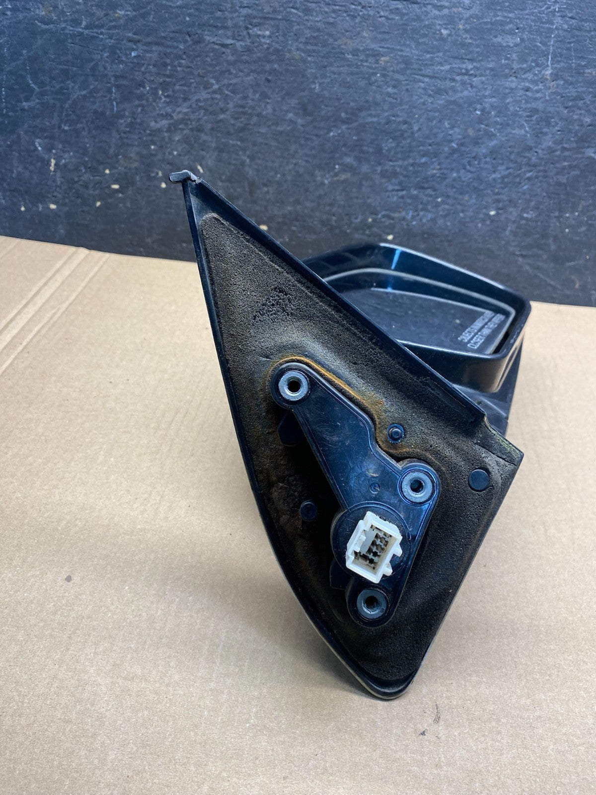 2003 to 2005 Mitsubishi Outlander Right Passenger Door Power Mirror OE ah3147 DG4