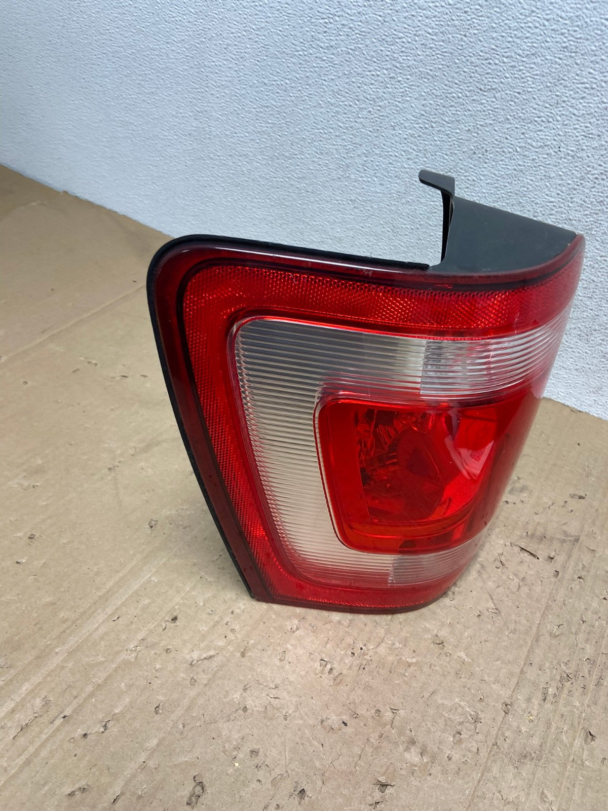 2008 to 2012 Ford Escape Left Driver LH Side Tail Light AE9360 LK2