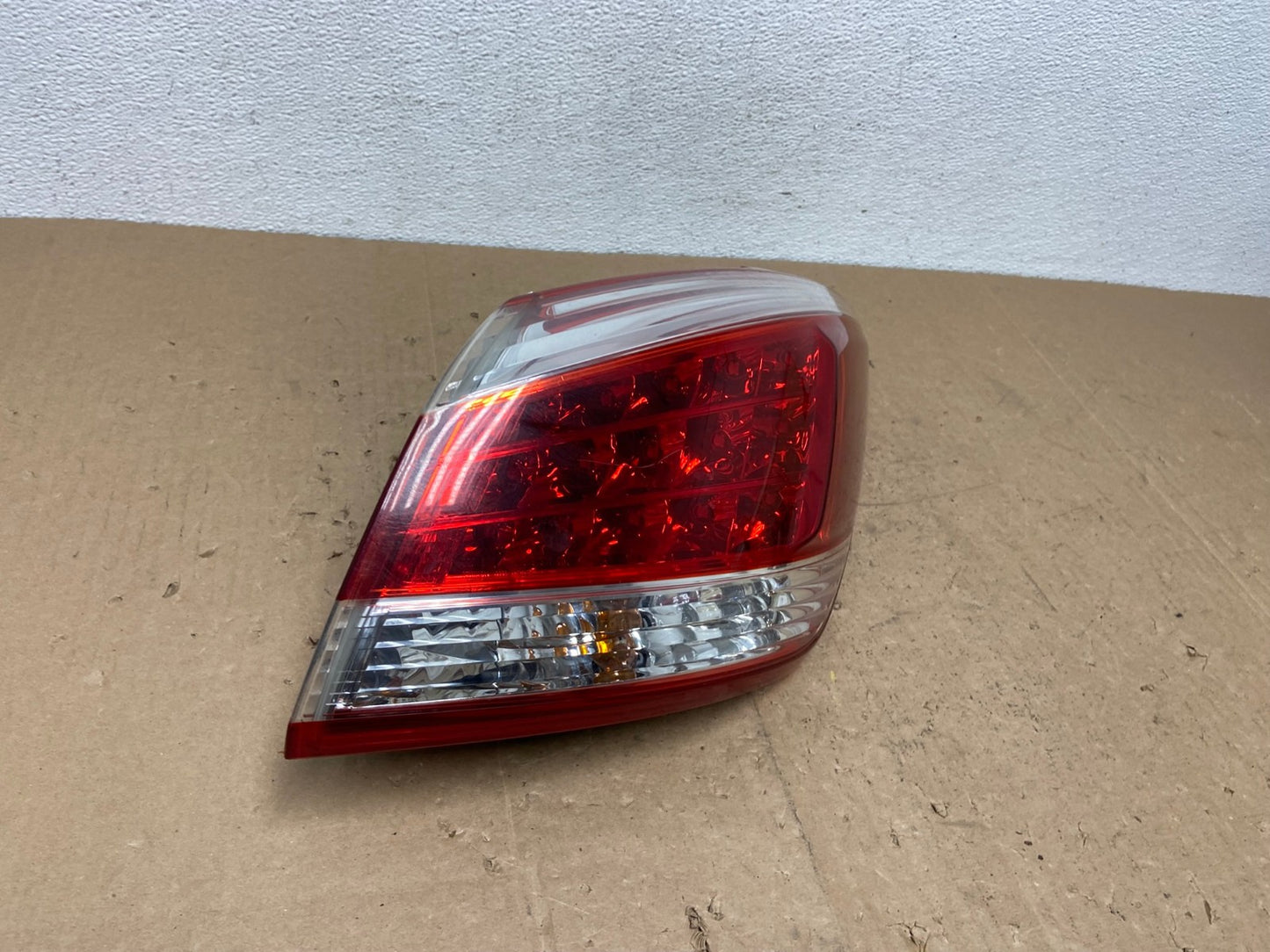 2011 - 2014 Nissan Murano Right Passenger Side RH Tail Light AC6037 LK2