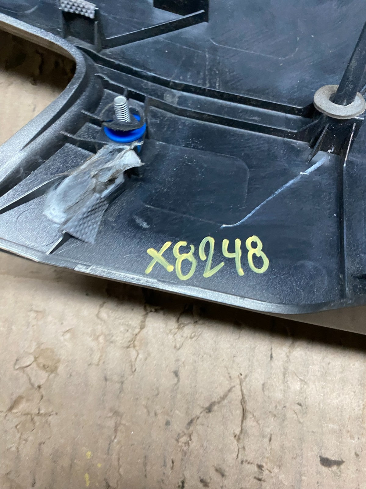 2016 to 2020 Kia Sorento Rear Trunk Liftgate Camera Cover Panel Oem X8248 DG13