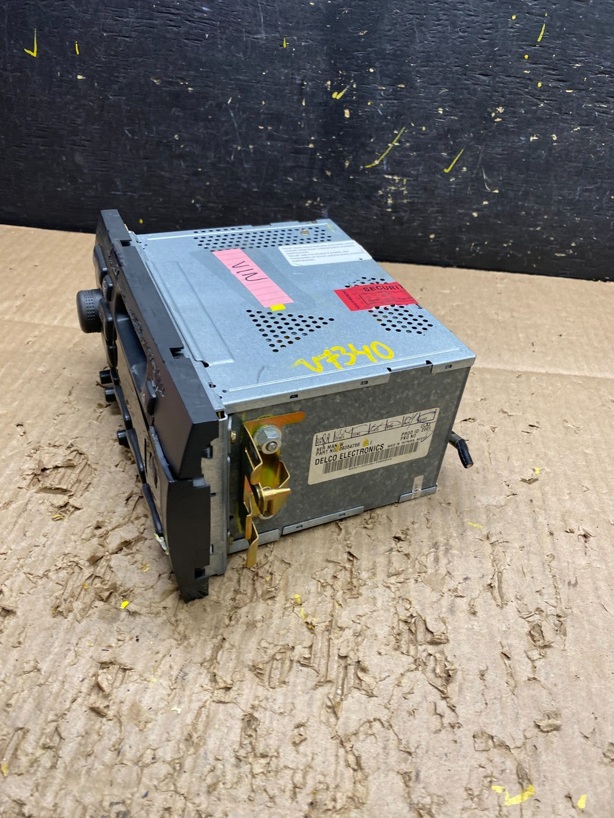 1998 to 2001 Cadillac Deville Eldorado AM/FM Radio CD Player OEM V7340 DG5