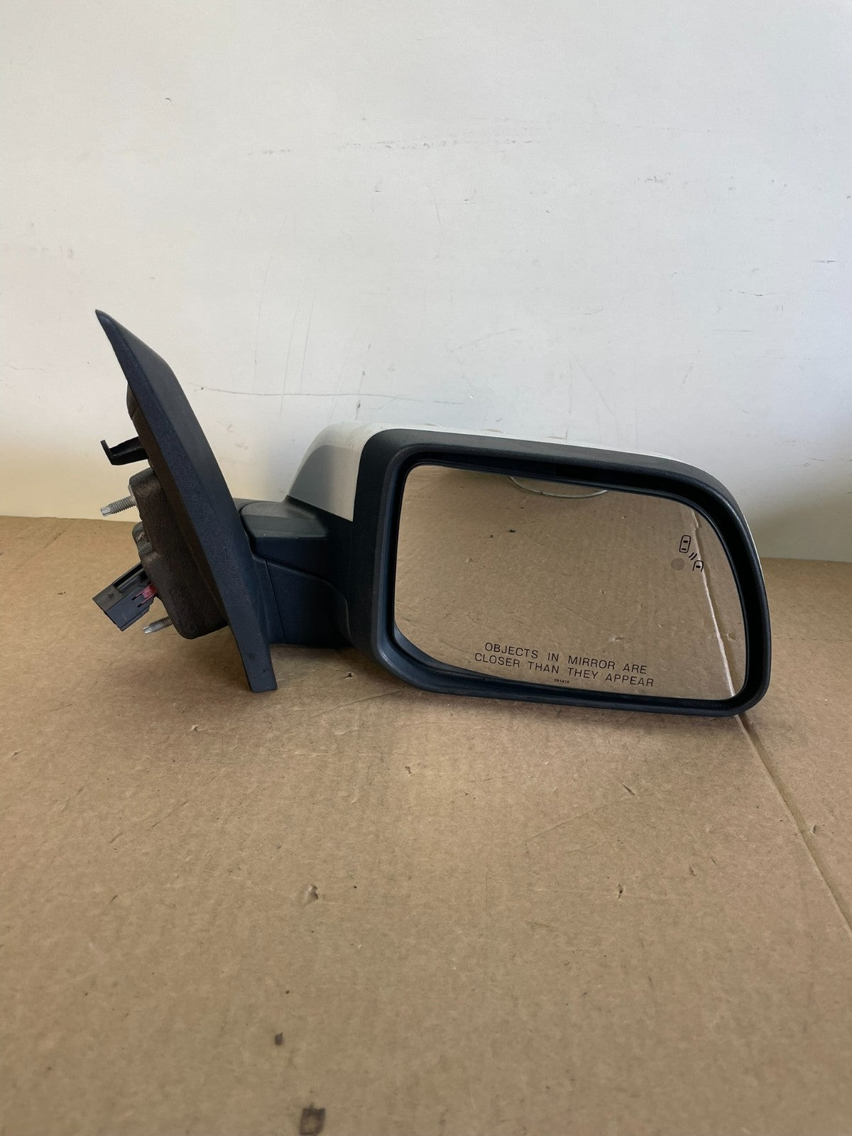 2011 to 2014 Ford Edge Right Passenger View Door Blind Spot Mirror AH6167 DW8