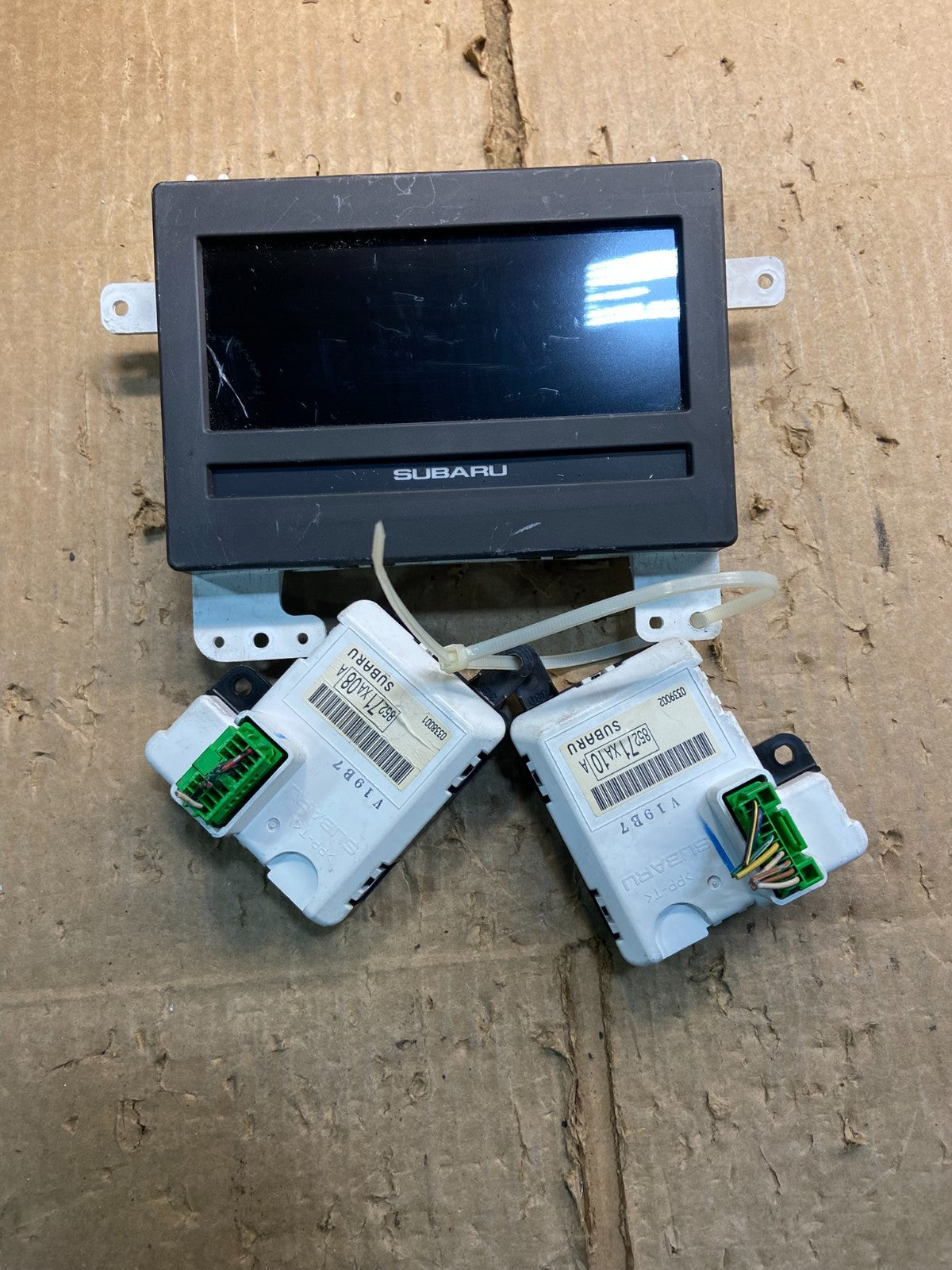 2008 2014 Subaru Tribeca Radio Player Information Screen Display Oem Y7506  DG0