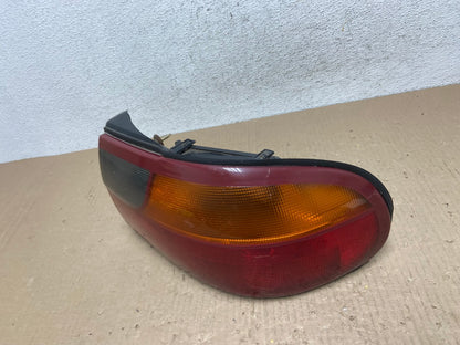 1997 to 2003 Chevrolet Malibu Passenger Right RH Side Tail Light AE9768 LK1