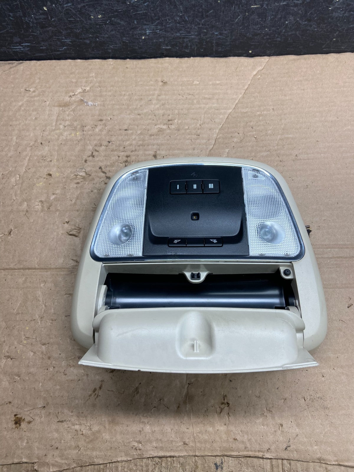 2014 to 2017 Jeep Cherokee Overhead Console Dome Light af2263 DG1