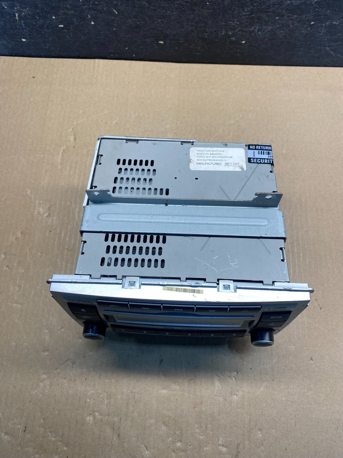 2007 to 2009 Hyundai Santa Fe AM/FM Radio CD Player AG1820 DG3