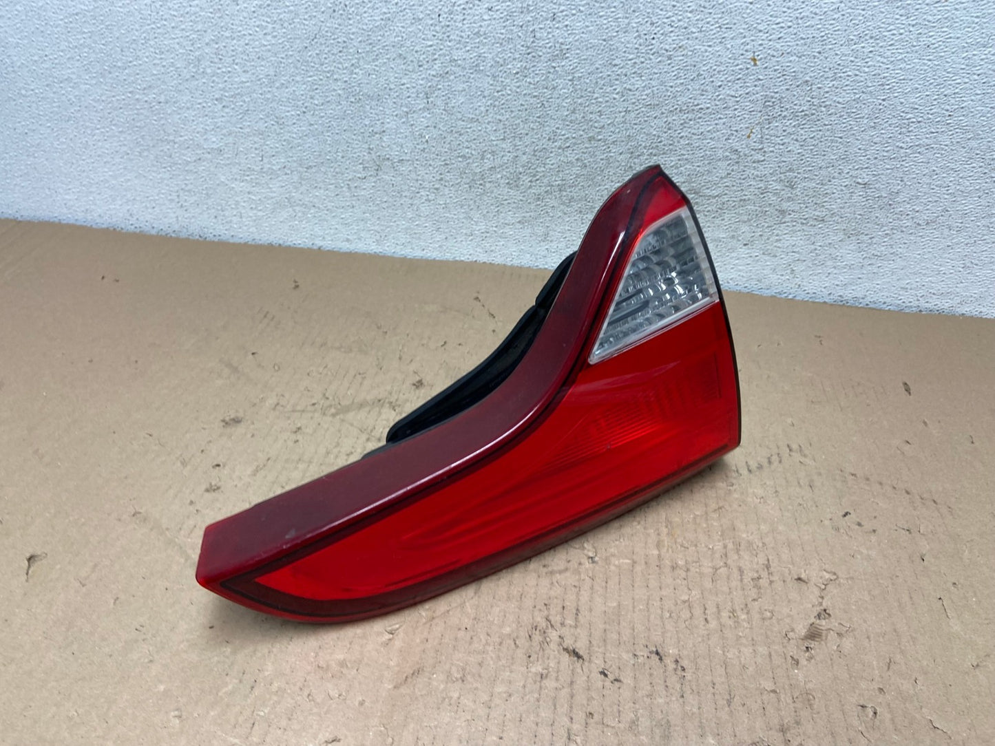 2014 - 2015 Kia Sorento Left Driver LH Side Inner Tail Light AF3243 LK2