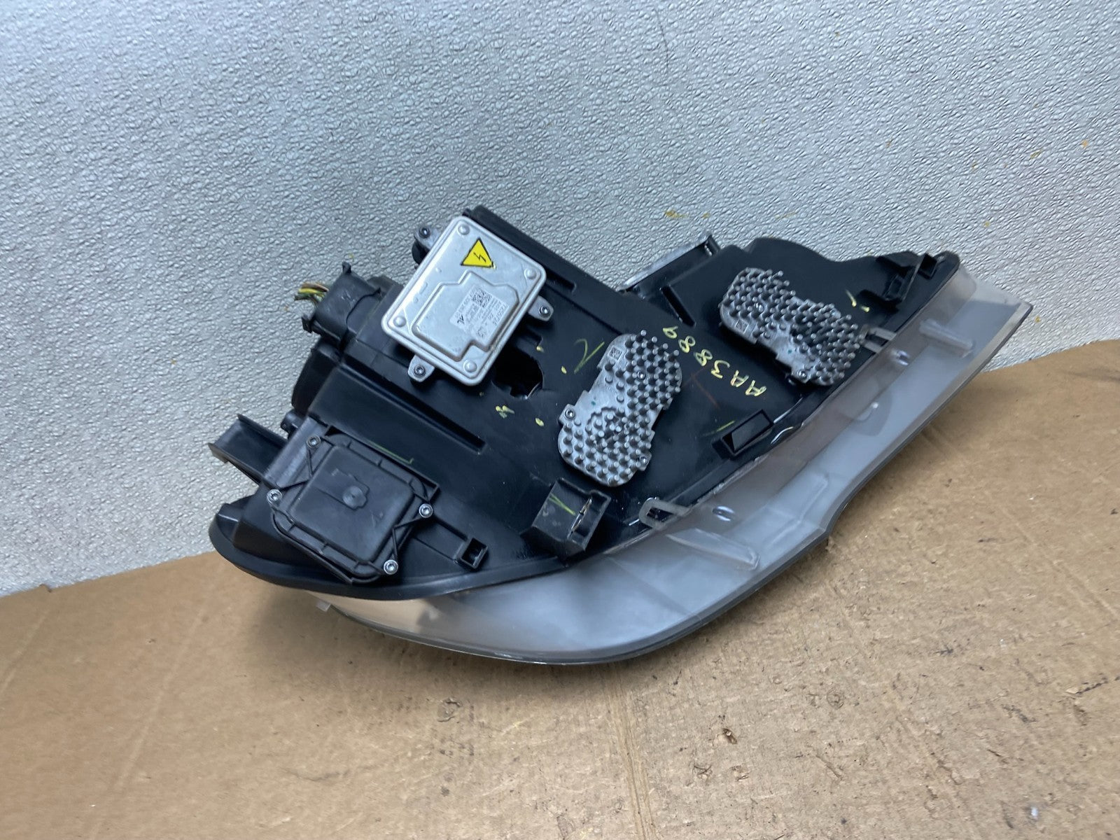 2011 to 2013 BMW X5 Left Driver LH Side Headlight Xenon HID OEM AA3889 DW9