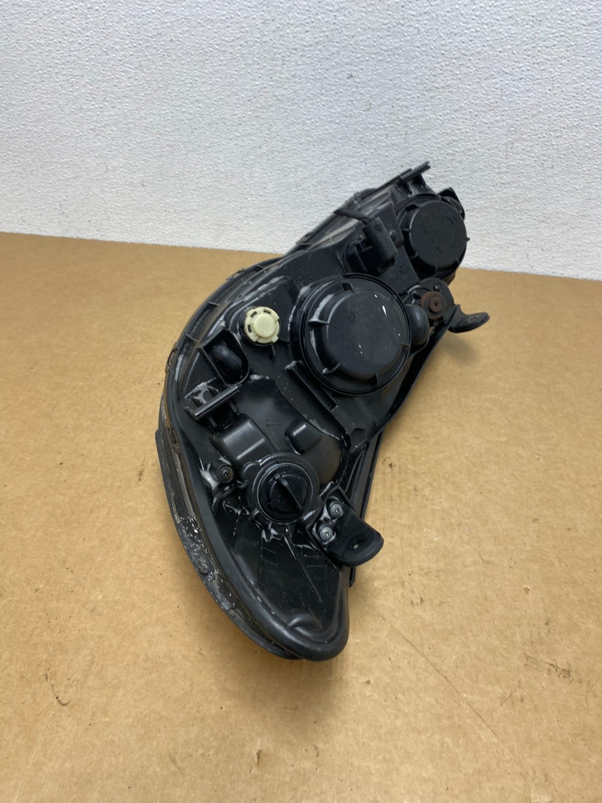 2007 2008 2009 2010 Hyundai Elantra Right Passenger Side Headlight AC1737 DW4