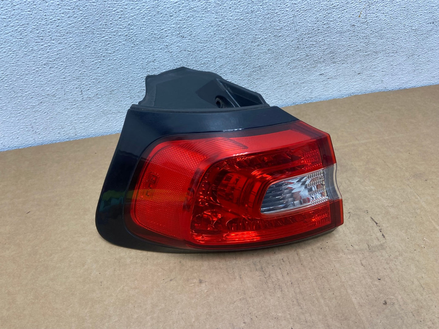 2014 to 2018 Jeep Cherokee Left Driver LH Side Tail Light AD5438 LK0