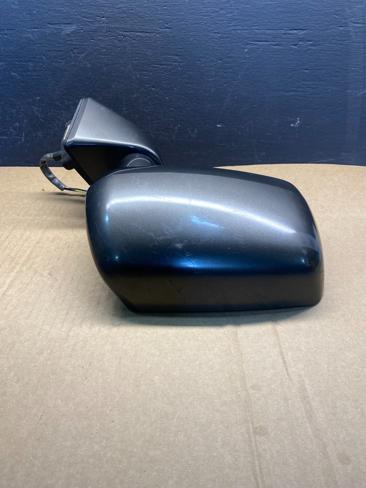 2004 - 2011 Mitsubishi Endeavor Right Passenger RH Door View Mirror AC7134 DG1