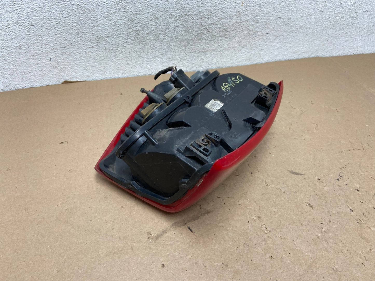 1999-2004 Jeep Grand Cherokee WJ Right Passenger Rh Tail Light AG4150 LK4