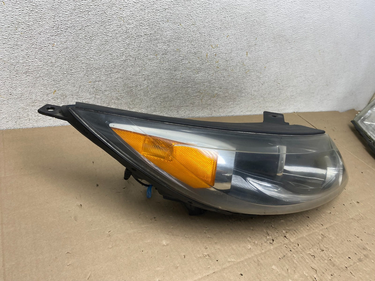 2010 2012 Kia Sportage Passenger Right Side Halogen Headlight AI2281 DW2