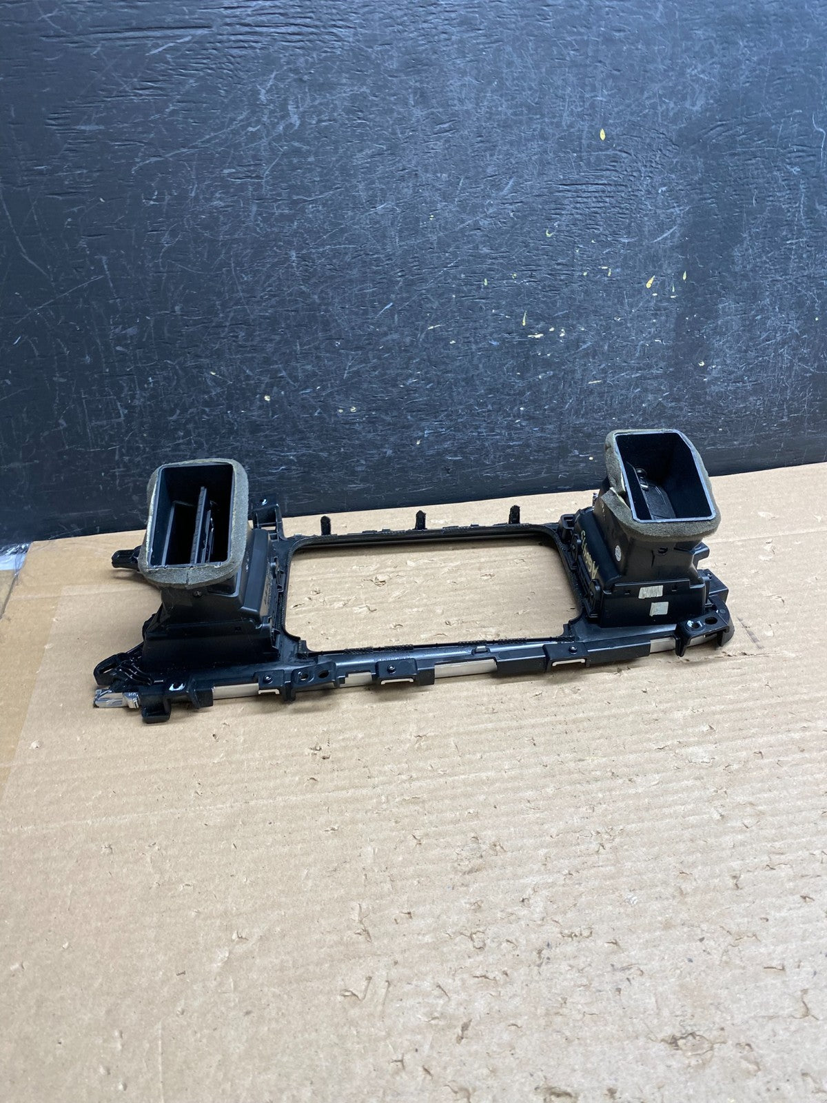 2014 2015 Kia Optima Front Dash Radio Bezel Trim Air Vent AG6475 DG3