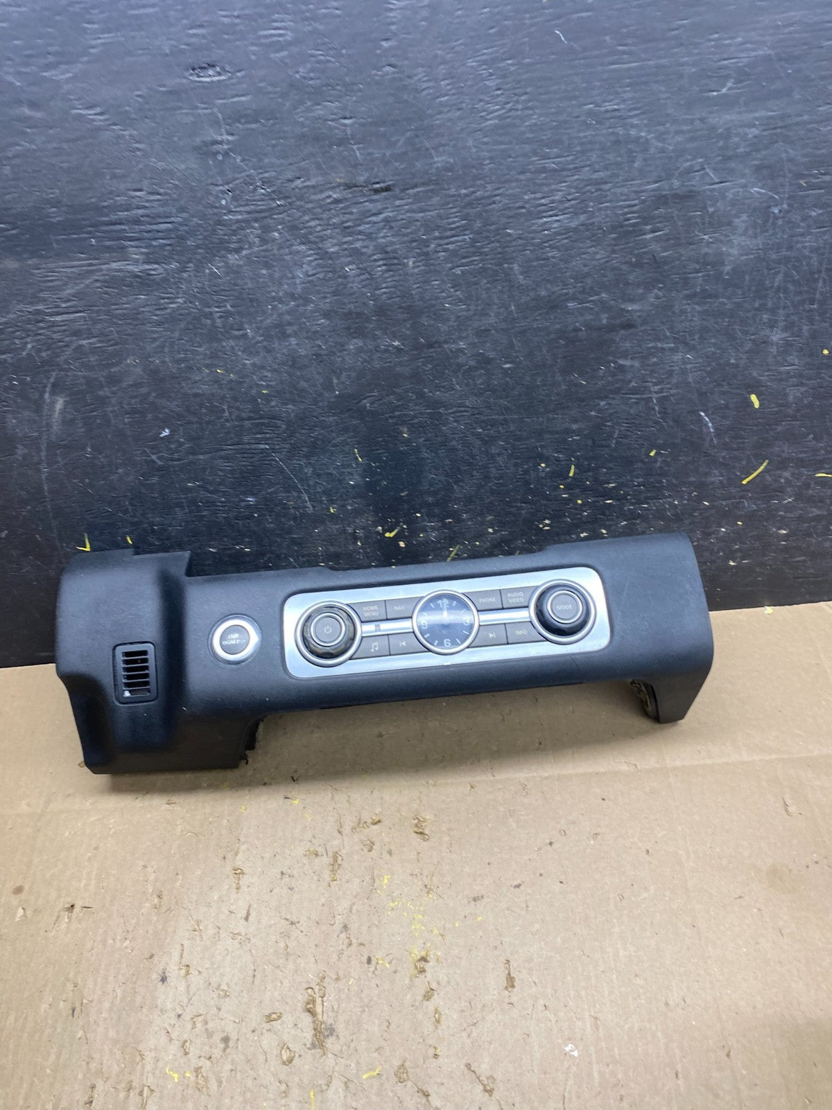 2010-2011 Land Rover Range Rover LR4 Radio Media Infotainment Controls u5043 DG0
