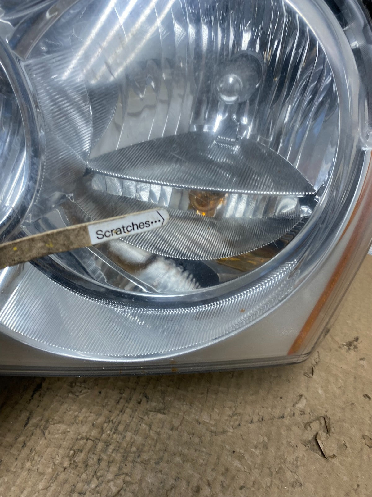 2005-2007 Jeep Grand Cherokee Left Driver LH Halogen Headlight AC4165 DW3