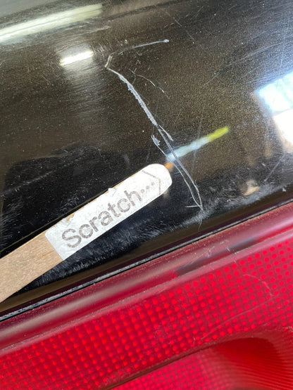 1997 - 1999 Saturn SL2 Sedan Center Tail Light Lid Trunk Rear Panel AD0052 DG4