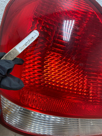 2001-2003 Sedan Hyundai Elantra Left Driver Lh Side Tail Light AG4929 LK4