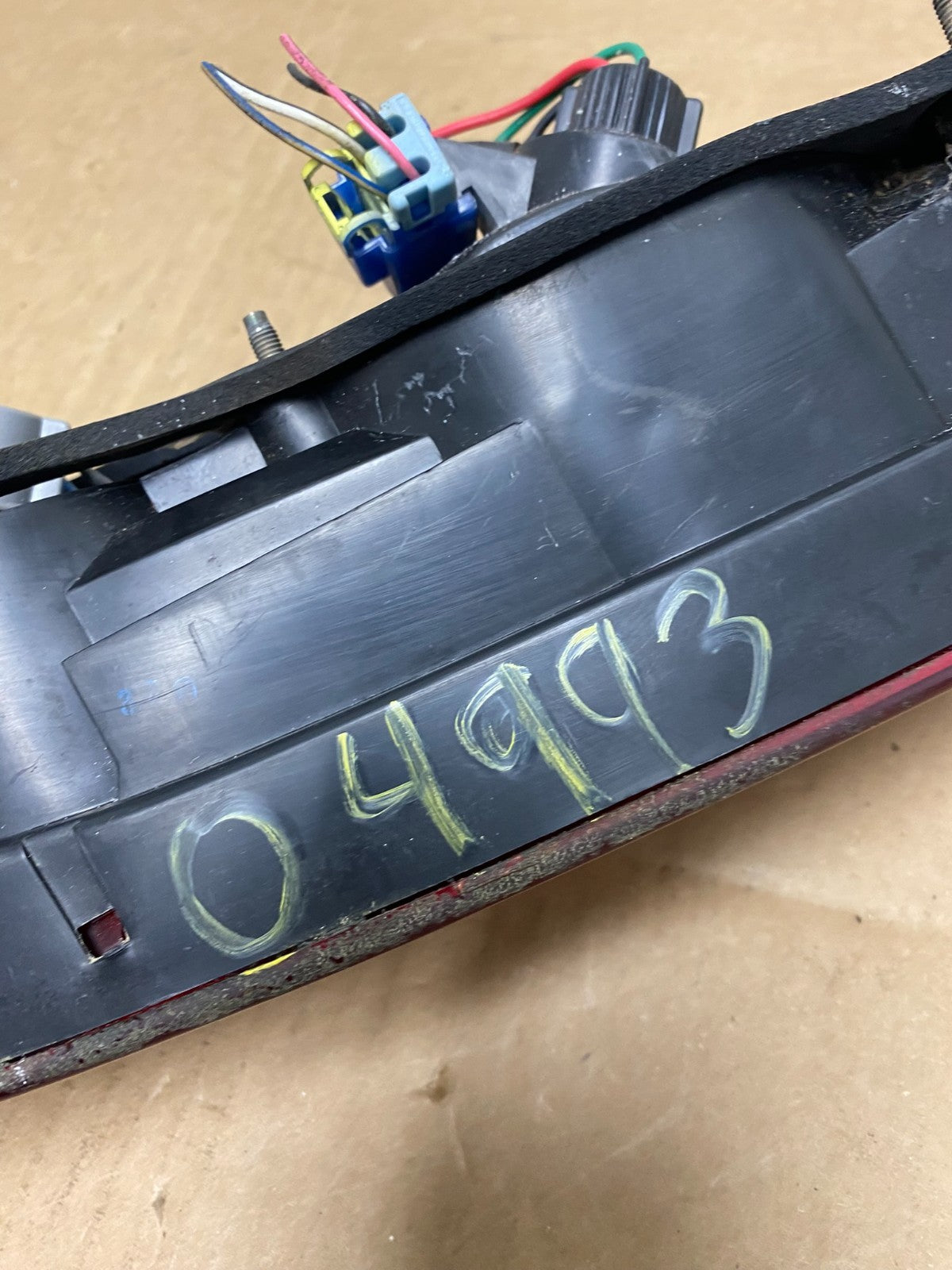 1992 to 1997 Subaru SVX  Passenger Right Rh Side Tail Light O49938