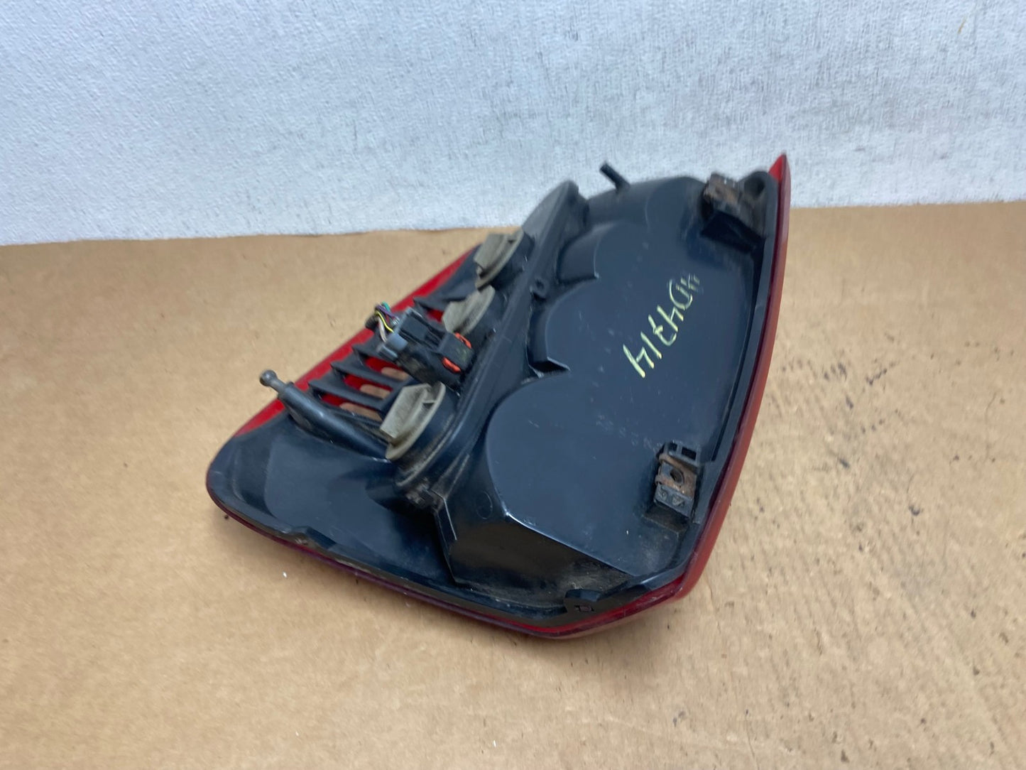 1999 - 2004 Jeep Grand Cherokee WJ Left Driver Lh Tail Light AD14714 LK4