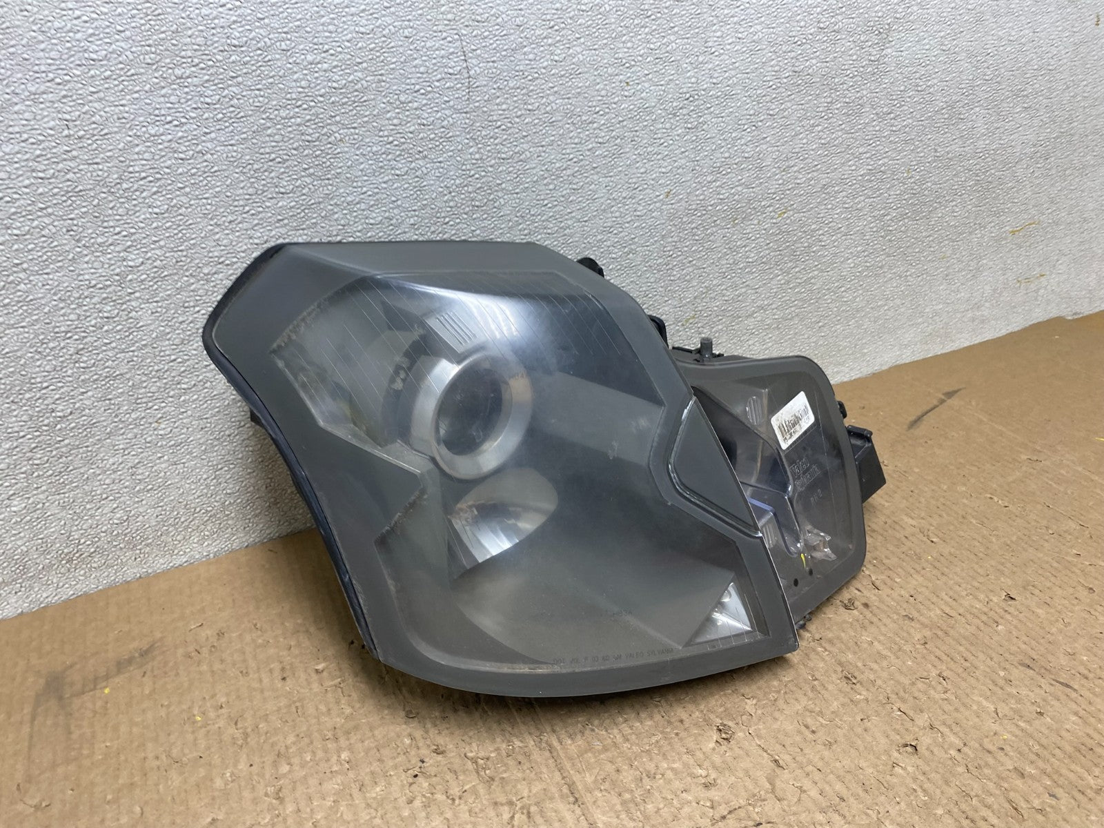 2003 to 2007 Cadillac CTS Right Passenger RH Halogen Headlight Oem W5440 DW2