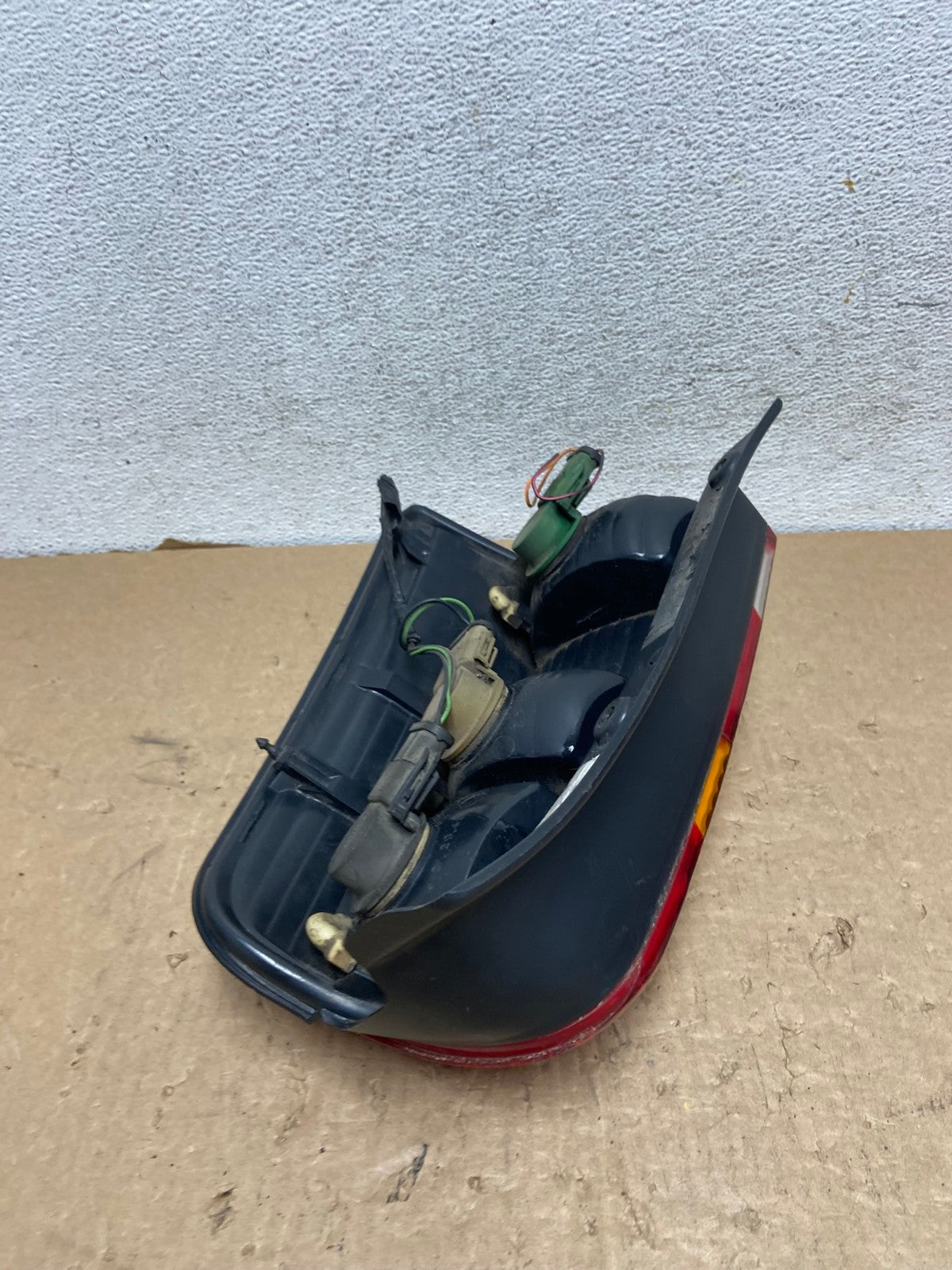 2001 to 2007 Ford Escape Left Driver Lh Side Tail Light Aftermarket AF8036 LK5