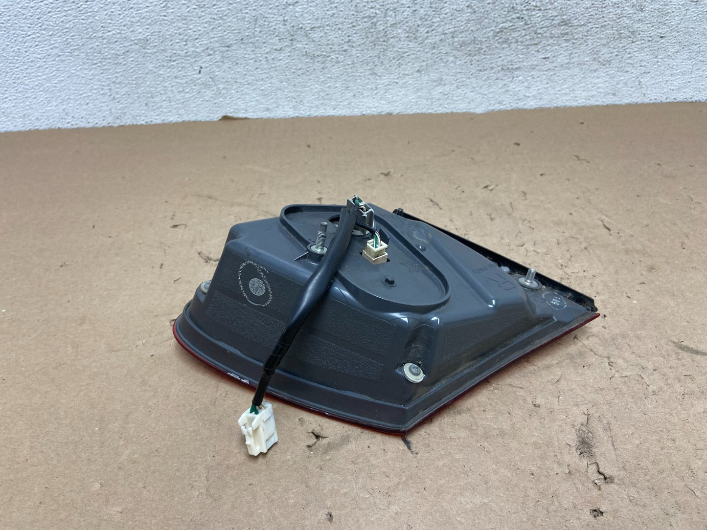 2006-2011 Lexus GS350 GS430 GS450H Right Passenger Inner Tail Light AG43525